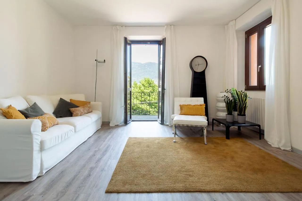 L Como Lake Apartment 0*,  Italy